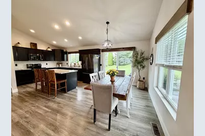 114 Clover Lane, Janesville, WI 53548 - Photo 14
