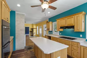 821 Ash St, Baraboo, WI 53913 - Photo 6