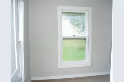 633 N Chatham Street, Janesville, WI 53548 - Photo 4