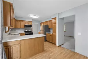 4702 Flint Ln, Madison, WI 53714 - Photo 14