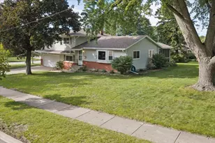 4702 Flint Ln, Madison, WI 53714 - Photo 2