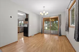 4702 Flint Ln, Madison, WI 53714 - Photo 10