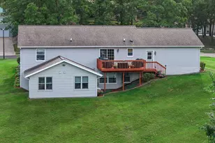 2217 Winfield Dr, Reedsburg, WI 53959 - Photo 10