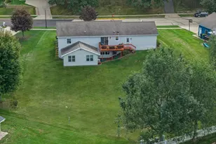 2217 Winfield Dr, Reedsburg, WI 53959 - Photo 12