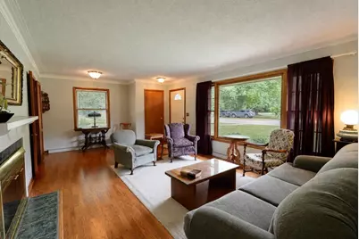 2566 White Oaks Drive, Beloit, WI 53511 - Photo 8