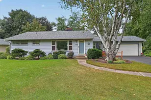 2566 White Oaks Dr, Beloit, WI 53511 - Photo 1