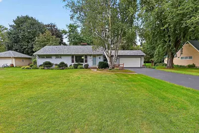 2566 White Oaks Drive, Beloit, WI 53511 - Photo 2