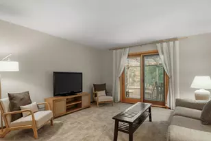 5306 Camilla Rd, Madison, WI 53716 - Photo 8