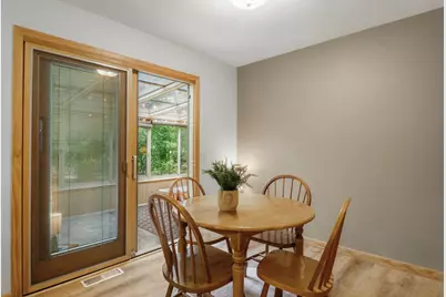 5306 Camilla Road, Madison, WI 53716 - Photo 6