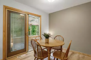 5306 Camilla Rd, Madison, WI 53716 - Photo 6