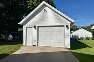 405 Hollister Ave, Tomah, WI 54660 - Photo 4