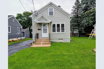 215 Wayland Street, Beaver Dam, WI 53916 - Photo 2