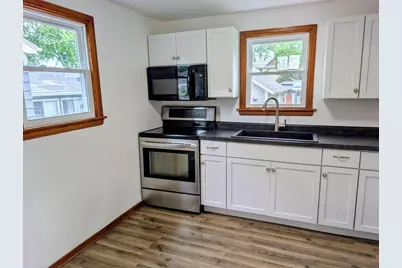 215 Wayland Street, Beaver Dam, WI 53916 - Photo 6