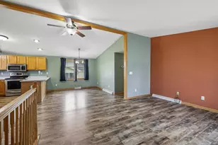305 W Lafollette St, Pardeeville, WI 53954 - Photo 12