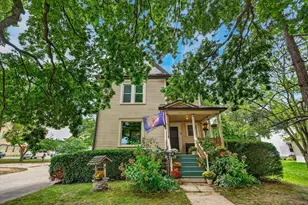 131 S Spring St, Columbus, WI 53925 - Photo 2