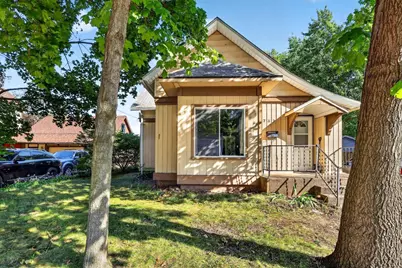 737 W Grand Avenue, Beloit, WI 53511 - Photo 1