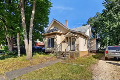 737 W Grand Avenue, Beloit, WI 53511 - Photo 2