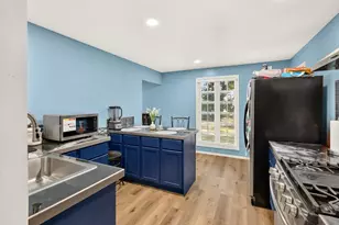 737 W Grand Ave, Beloit, WI 53511 - Photo 10