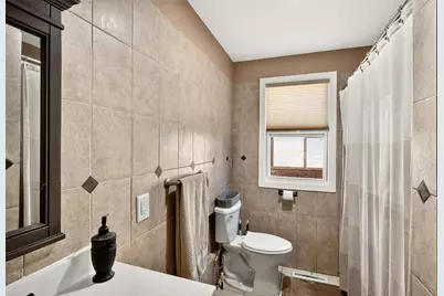 737 W Grand Avenue, Beloit, WI 53511 - Photo 24