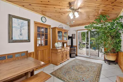 825 W Happy Hollow Road, Janesville, WI 53546 - Photo 18