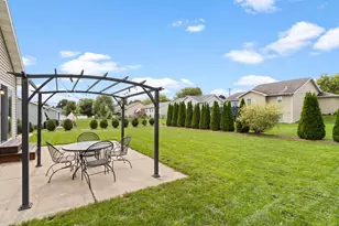 2102 Carl Ave, Stoughton, WI 53589 - Photo 58