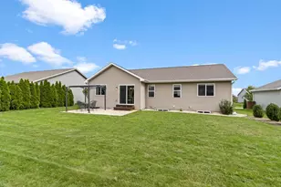 2102 Carl Ave, Stoughton, WI 53589 - Photo 50