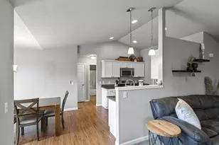 2102 Carl Ave, Stoughton, WI 53589 - Photo 16