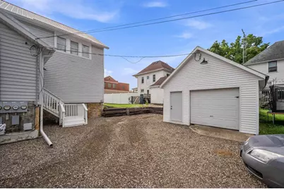 1315 15th Avenue, Monroe, WI 53566 - Photo 34