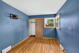 5809 Thrush Ln, Madison, WI 53711 - Photo 8