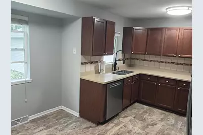 2312 Skyline Drive, Beloit, WI 53511 - Photo 4