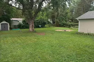 2312 Skyline Dr, Beloit, WI 53511 - Photo 16