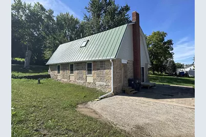166 E 2nd Street, Marquette, WI 53947 - Photo 2