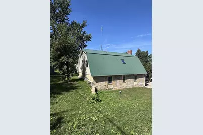 166 E 2nd Street, Marquette, WI 53947 - Photo 4