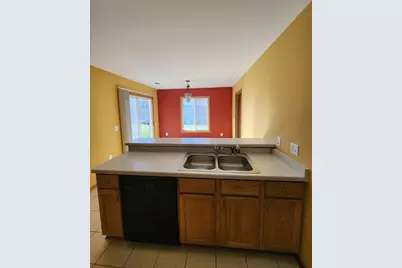 608 E Market Street #102, Elkhorn, WI 53121 - Photo 4