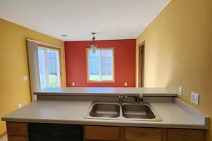 608 E Market St, Elkhorn, WI 53121 - Photo 4