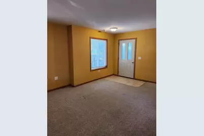 608 E Market Street #102, Elkhorn, WI 53121 - Photo 6
