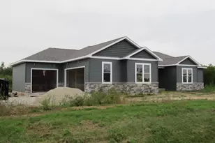 3980 S Deer Dr, Beloit, WI 53511 - Photo 4