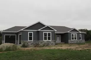 3980 S Deer Dr, Beloit, WI 53511 - Photo 2