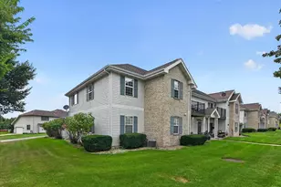 6633 Reston Heights Dr, Madison, WI 53718 - Photo 2