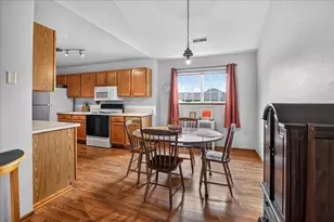 6633 Reston Heights Dr, Madison, WI 53718 - Photo 18