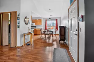 6633 Reston Heights Dr, Madison, WI 53718 - Photo 10