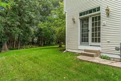 1650 Hemmingway Court, Janesville, WI 53545 - Photo 4