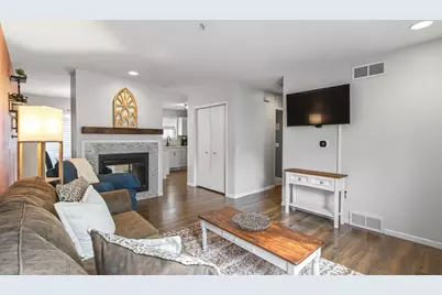 6649 Raymond Road #10, Madison, WI 53711 - Photo 6