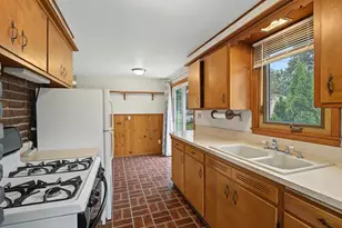 2511 8th St, Monroe, WI 53566 - Photo 14
