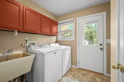 479 Garfield Avenue, Janesville, WI 53536 - Photo 26