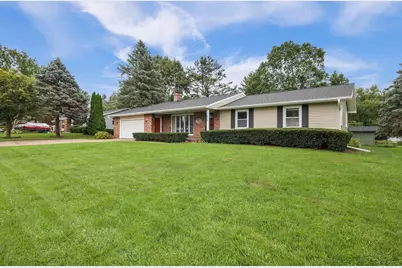 479 Garfield Avenue, Janesville, WI 53536 - Photo 2