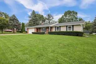 479 Garfield Ave, Janesville, WI 53536 - Photo 2