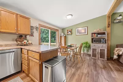 326 E Russell Road, Janesville, WI 53545 - Photo 8