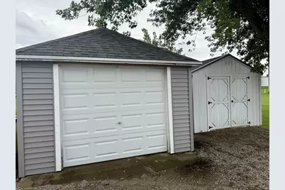 979 W Main Street, Waupun, WI 53963 - Photo 30