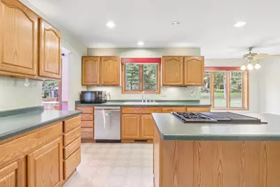 W10862 Tipperary Road, Poynette, WI 53955 - Photo 8